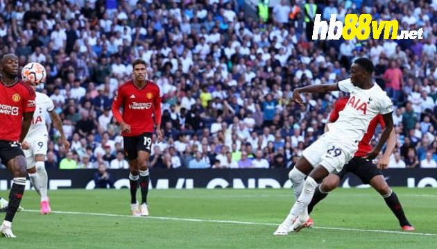 TRỰC TIẾP Tottenham 1-0 Man Utd (H2): Sai lầm bị trừng phạt - Bóng Đá